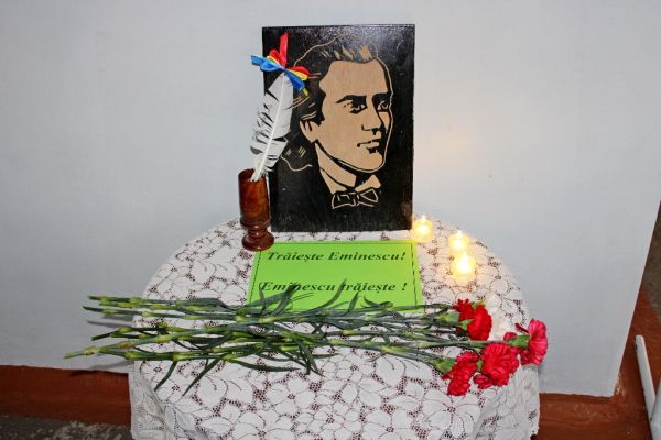 eminescu-3421072CE-3AB3-A49F-E37C-C56EFFCF49B4.jpg