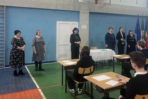 triumf-nashikh-litseistov-5C7967205-24CA-90F8-83FC-866B6E72DD9A.jpg