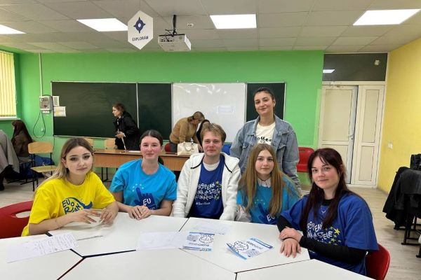 kogda-evropa-stanovitsya-eshchjo-blizhe-5532EC427-9422-A0C5-35B1-6E4B5C164E8C.jpg