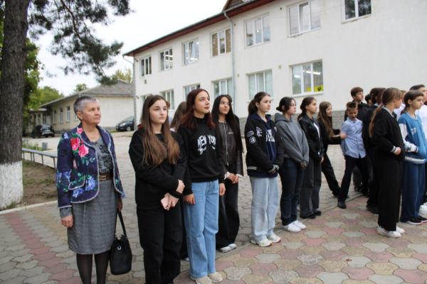 nasyshchennyj-den-yarkie-mgnoveniya-dekady-vospitaniya-natsionalnykh-tsennostej-74976627B-22C2-6674-1110-385A8A149446.jpg