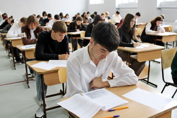test-drajv-litseistov-na-finishe-uchebnogo-goda-280F5F2B7-A690-13F2-71D9-BA3346BAAD11.jpg