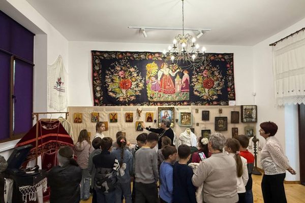 istoriya-kotoruyu-deti-pochuvstvovali-serdtsem-2793B3FF5-EC59-531D-646B-B832F952FCDE.jpg
