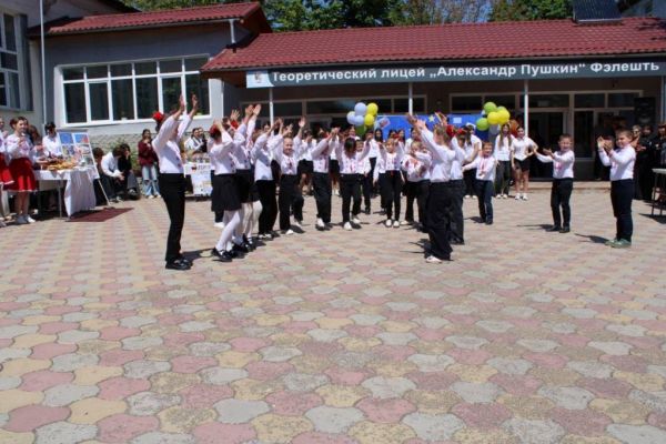 desyat-dnej-napolnennykh-glubokim-smyslom-40C8A0322-CD23-8A59-63EF-B302C4DAA603.jpg
