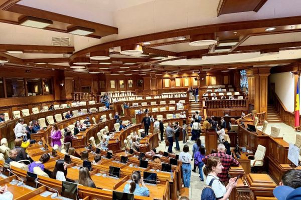 parlament-mesto-gde-ozhivaet-istoriya-gosudarstva-5069EC9D6-D1F0-871A-4B8F-5D0DBA88F62D.jpg