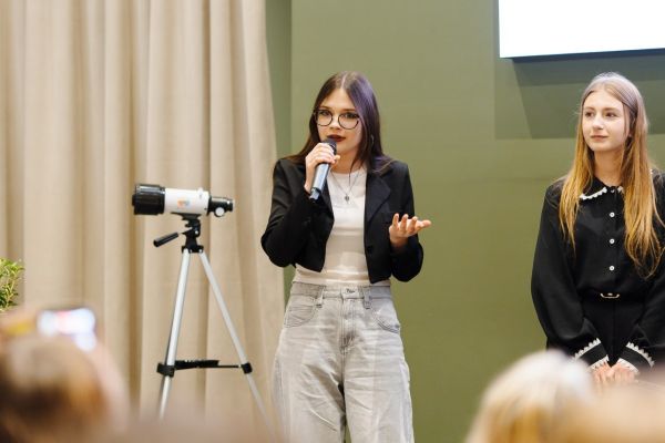 vypusknoj-v-zeljonoj-shkole-25E37BCB7-101C-9B70-443F-B33682FA847A.jpg