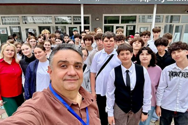 novejshaya-istoriya-devyatiklassnikov-17DE3DF8F-2D18-6941-8B8F-0DEEAB69E1A1.jpg